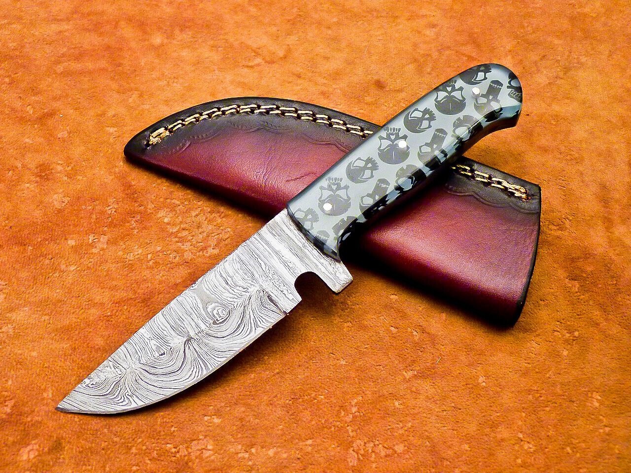 8" Handmade Damascus Bowie Knife with Resin Handle | Compact Hunting Blade