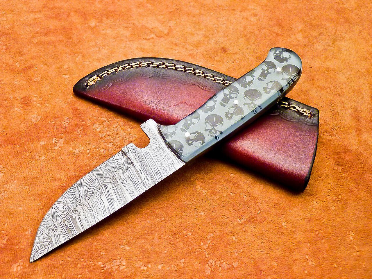 8" Handmade Damascus Bowie Knife with Resin Handle | Compact Hunting Blade
