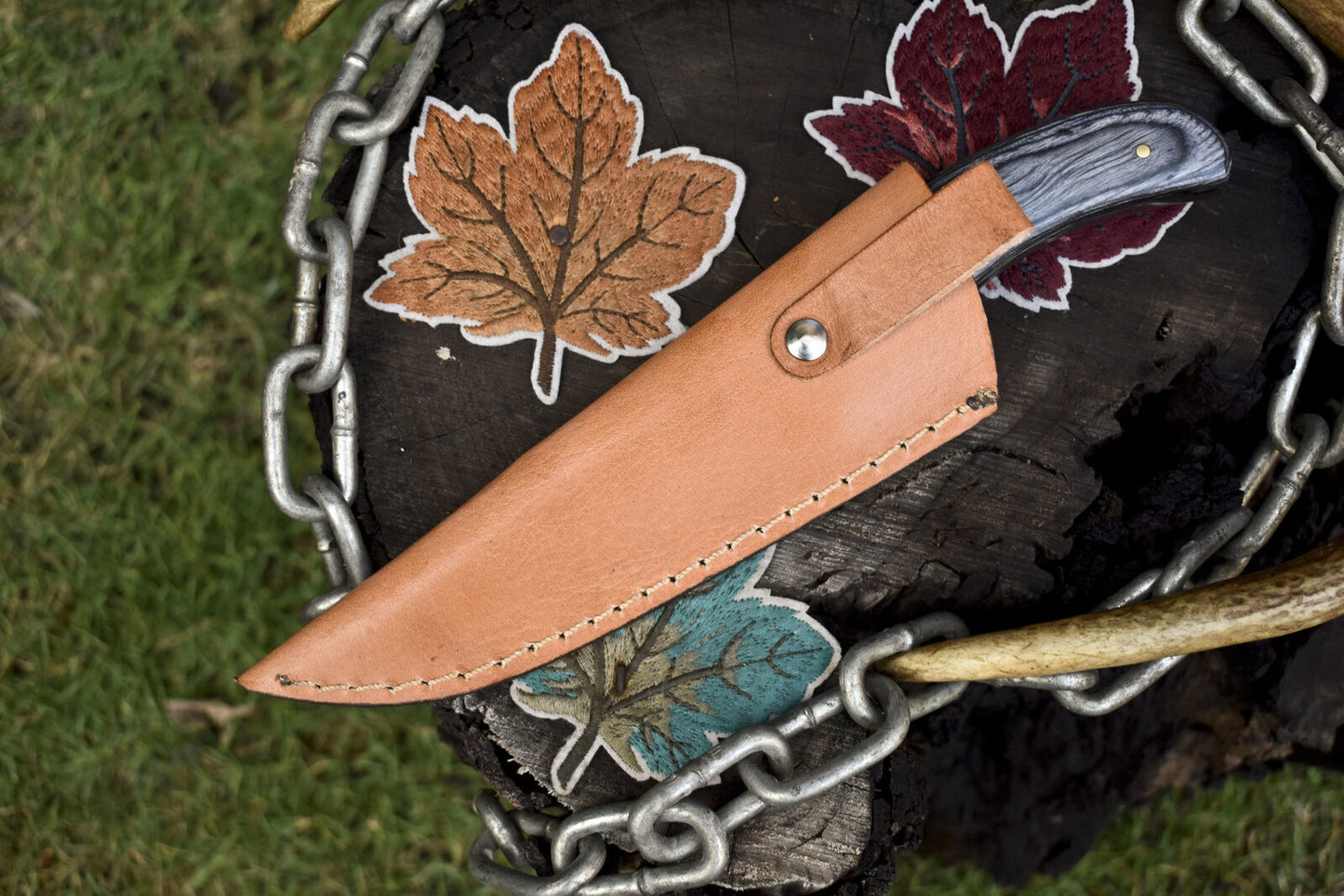 Hand Forged Skinner Knife with Gut Hook Twist Damascus Hard Wood EDC w/ Leather Sheath