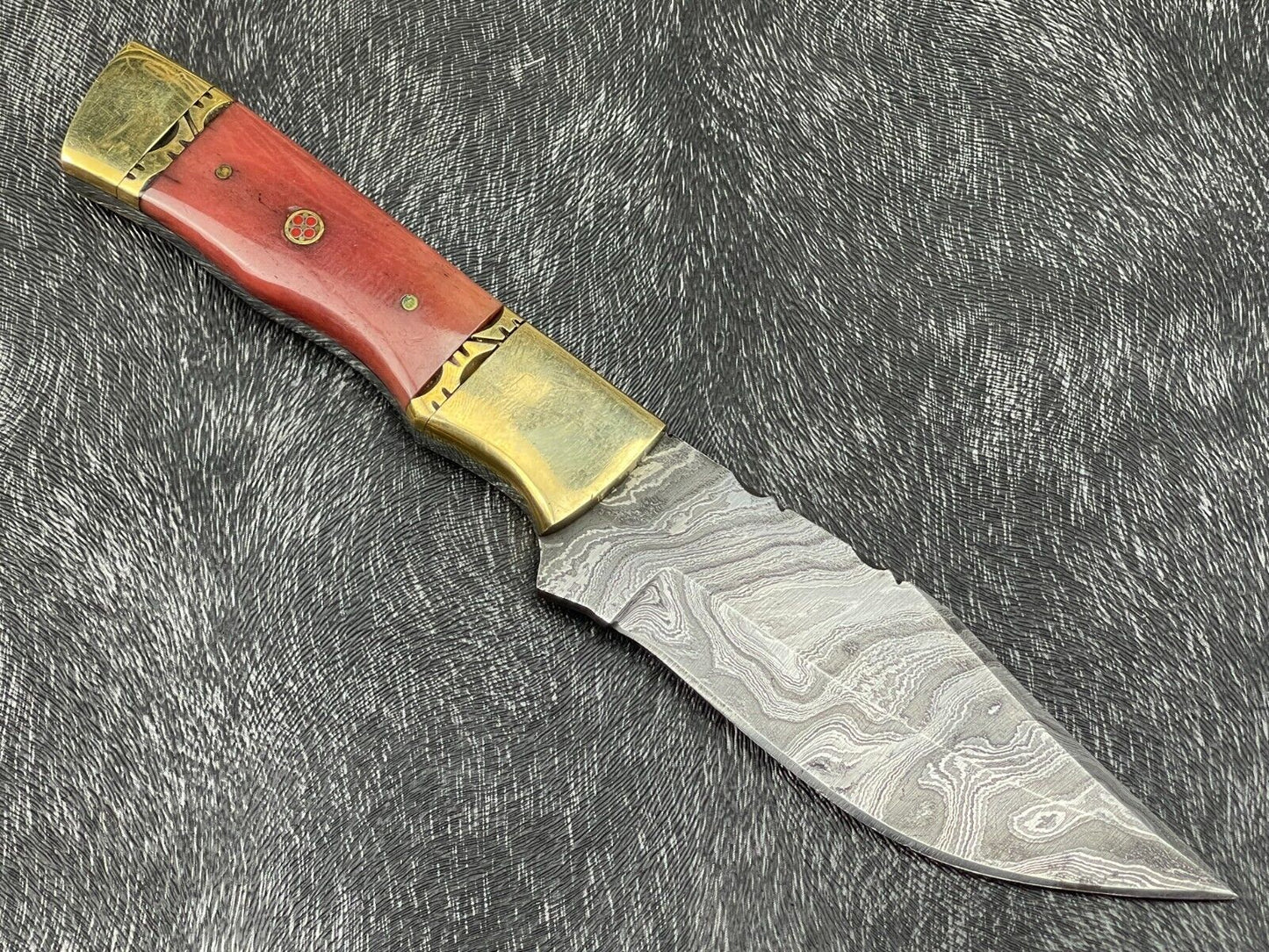 Heritage Forge 9 Inch Damascus Steel Hunting Skinning Knife with Resin Handle and brass including Leather Sheath