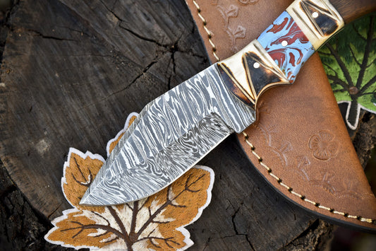 Twist Damascus Skinner Knife with Mixed Handle for Hunting and Outdoor Use