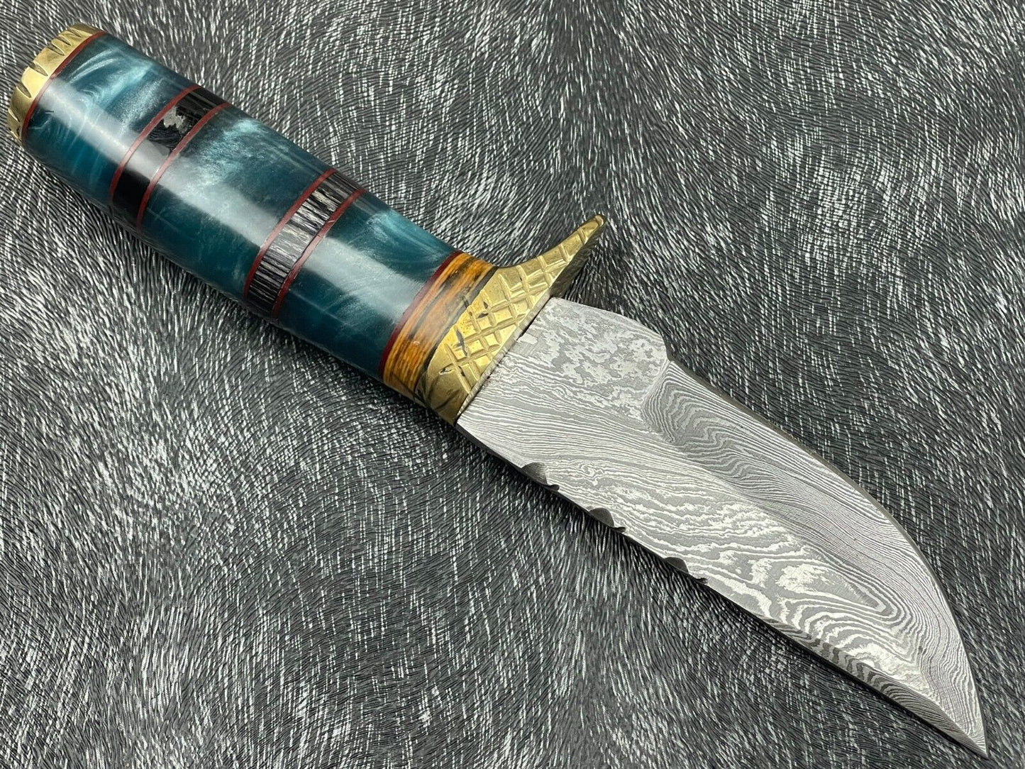 8" Resin Handle Damascus Steel Bowie Knife – Hand-Forged Hunting & Camping Knife