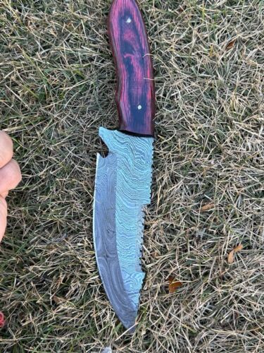 Handmade Damascus Steel Fixed Blade Hunting Knife – Full Tang Tactical Skinner Tracker with Leather Sheath