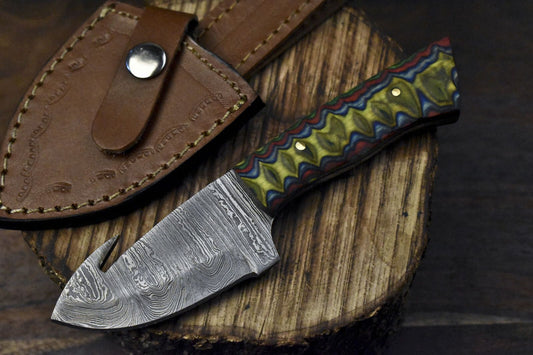 Handmade Twist Damascus Skinner Knife with Gut Hook and Hard Wood Handle – Custom Fixed Blade Hunting Knife