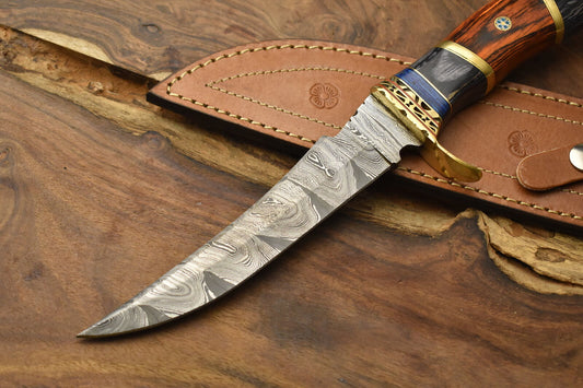 Tactical Damascus Steel Bowie Knife with Hardwood Handle and Brass Guard