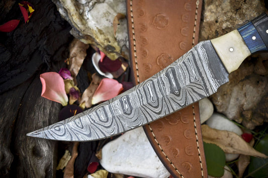 Hand Crafted Hunting Skinner Knife Twist Damascus Mixed Material Gift
