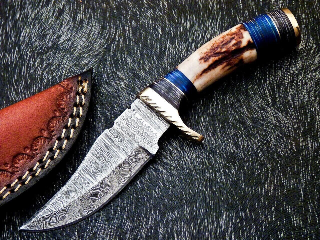 6" Hand Forged Damascus Bowie Hunting Knife – Stag Horn & Hardwood Handle with Leather Sheath