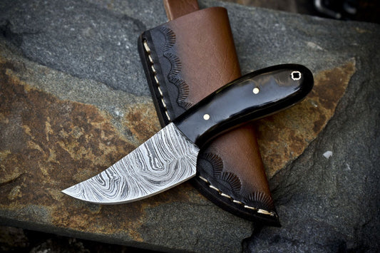 Twist Damascus Skinner Knife with Bull Horn Handle – Custom Handmade Camping Knife