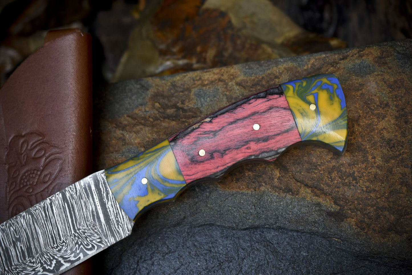 Forged Twist Damascus Skinner Knife with Gut Hook and Hard Wood Handle Tactical Hunting