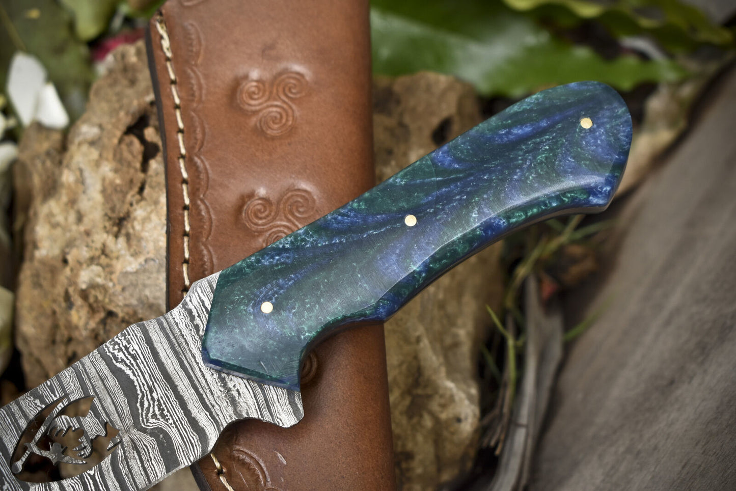 9.5" Twist Damascus Skinner Knife Corian Handle Fishing Hunting Knife