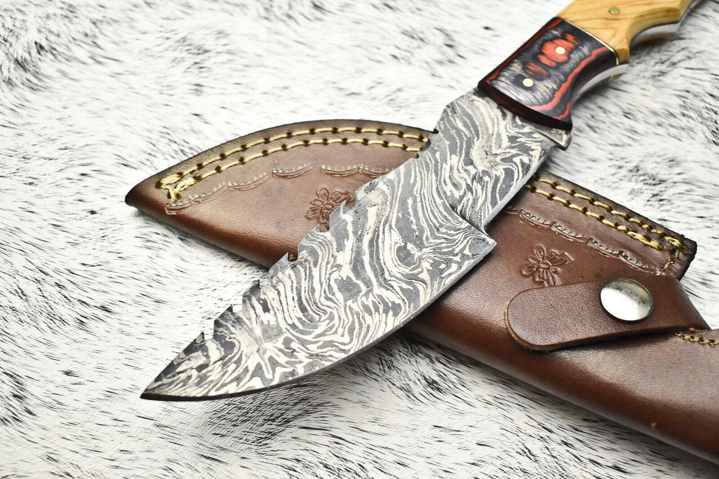 Rare Handmade Damascus Tracker Knife | Full Tang Camping & Survival Blade with Leather Sheath
