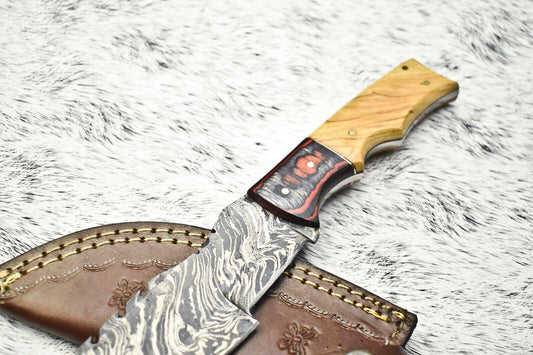 Rare Handmade Damascus Tracker Knife | Full Tang Camping & Survival Blade with Leather Sheath