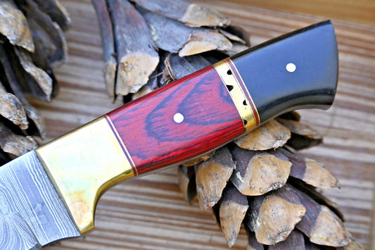 Custom Made Bushcraft Hunting Skinning Knife | Hand Forged Damascus Steel with Leather Sheath