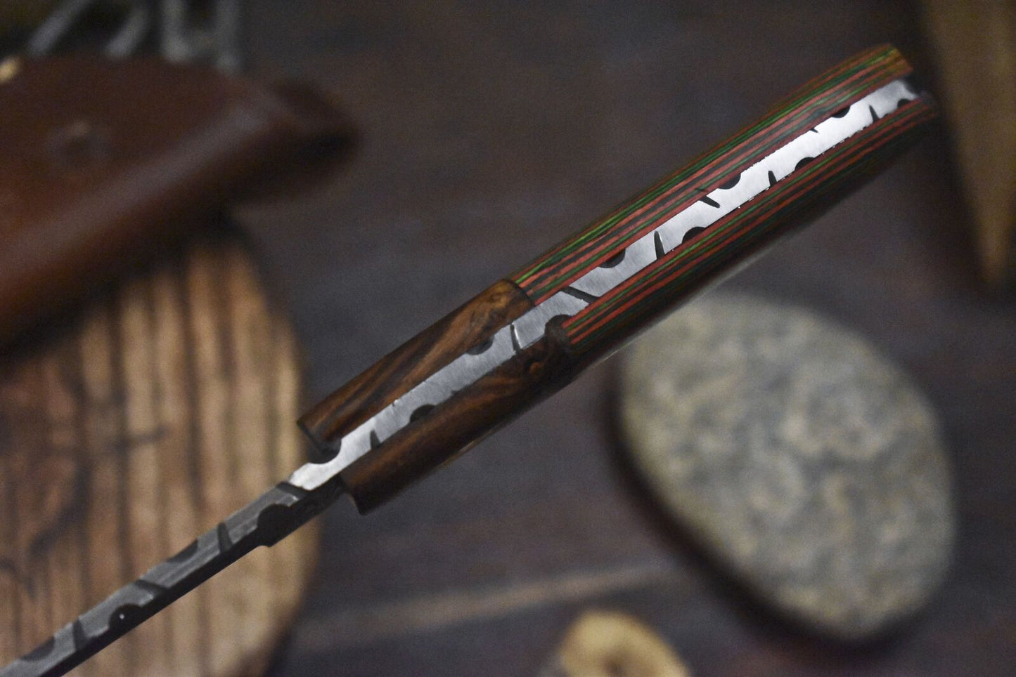 Ladder Damascus Skinner Knife with Hardwood Handle – Hand Forged EDC Hunting Blade