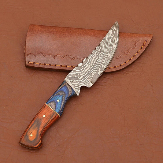 Hand Forged Damascus Skinner Knife with Wood Handle – Camping and Hunting Blade with Sheath