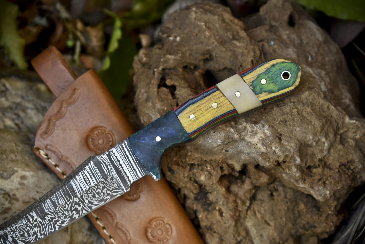 Twist Damascus Skinner Knife with Bone and Wood Handle and Leather Sheath