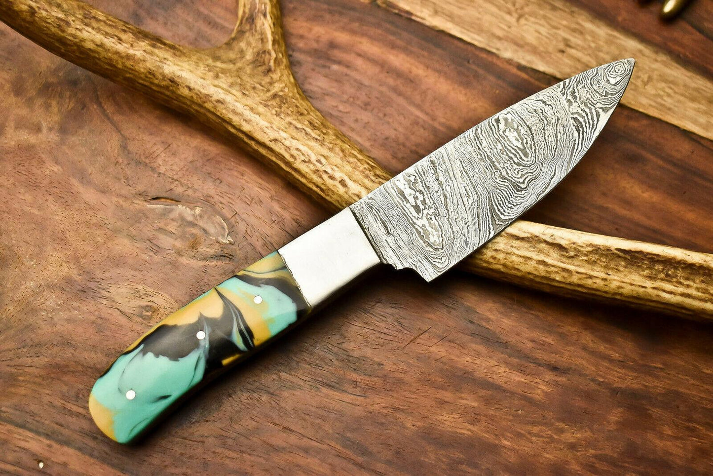 Hand Made Damascus Steel Blade Chef Knife | CORIAN MATERIAL