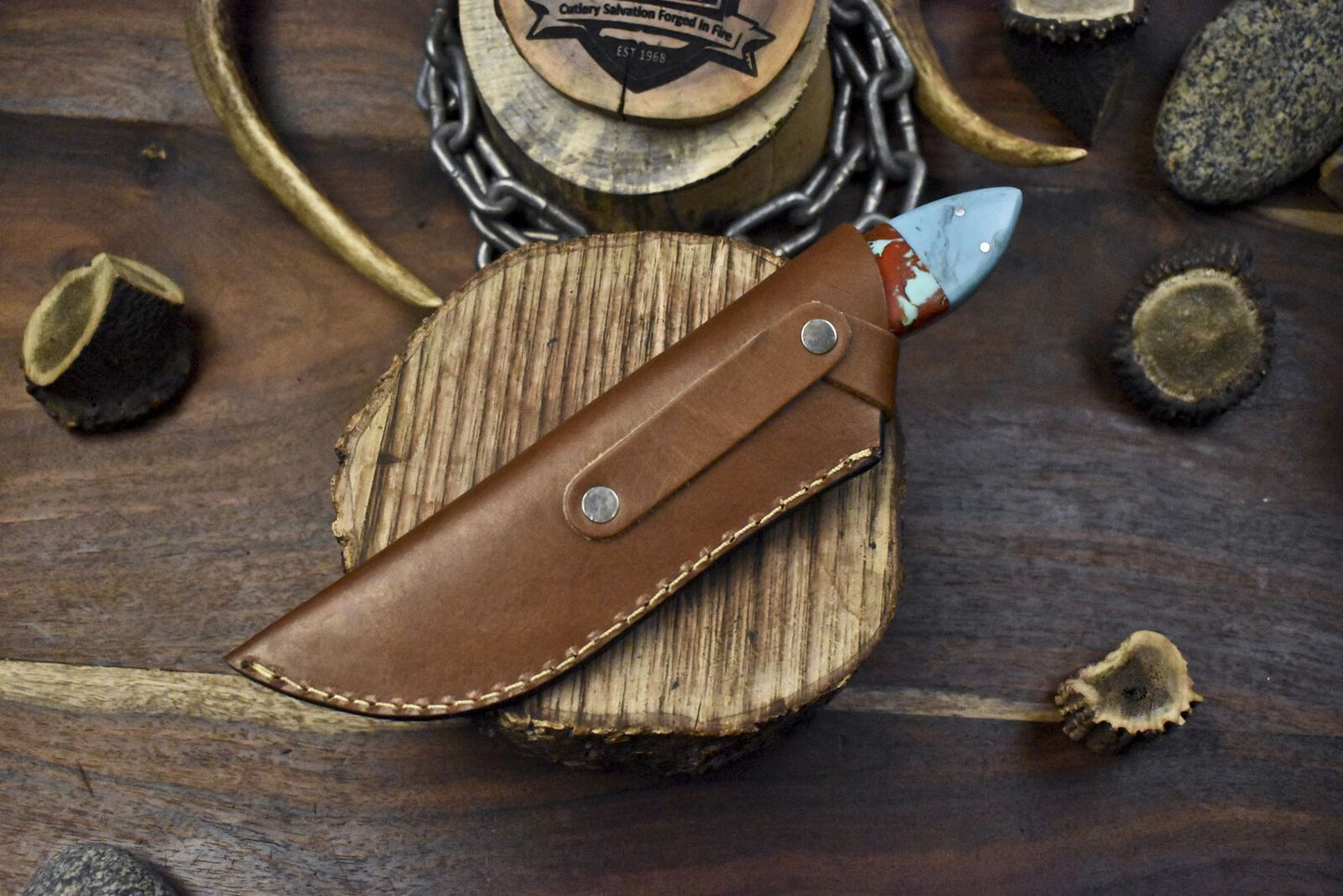 Twist Damascus Skinner Knife with Corian Handle and Micarta Bolster – Custom Forged Hunter’s Blade