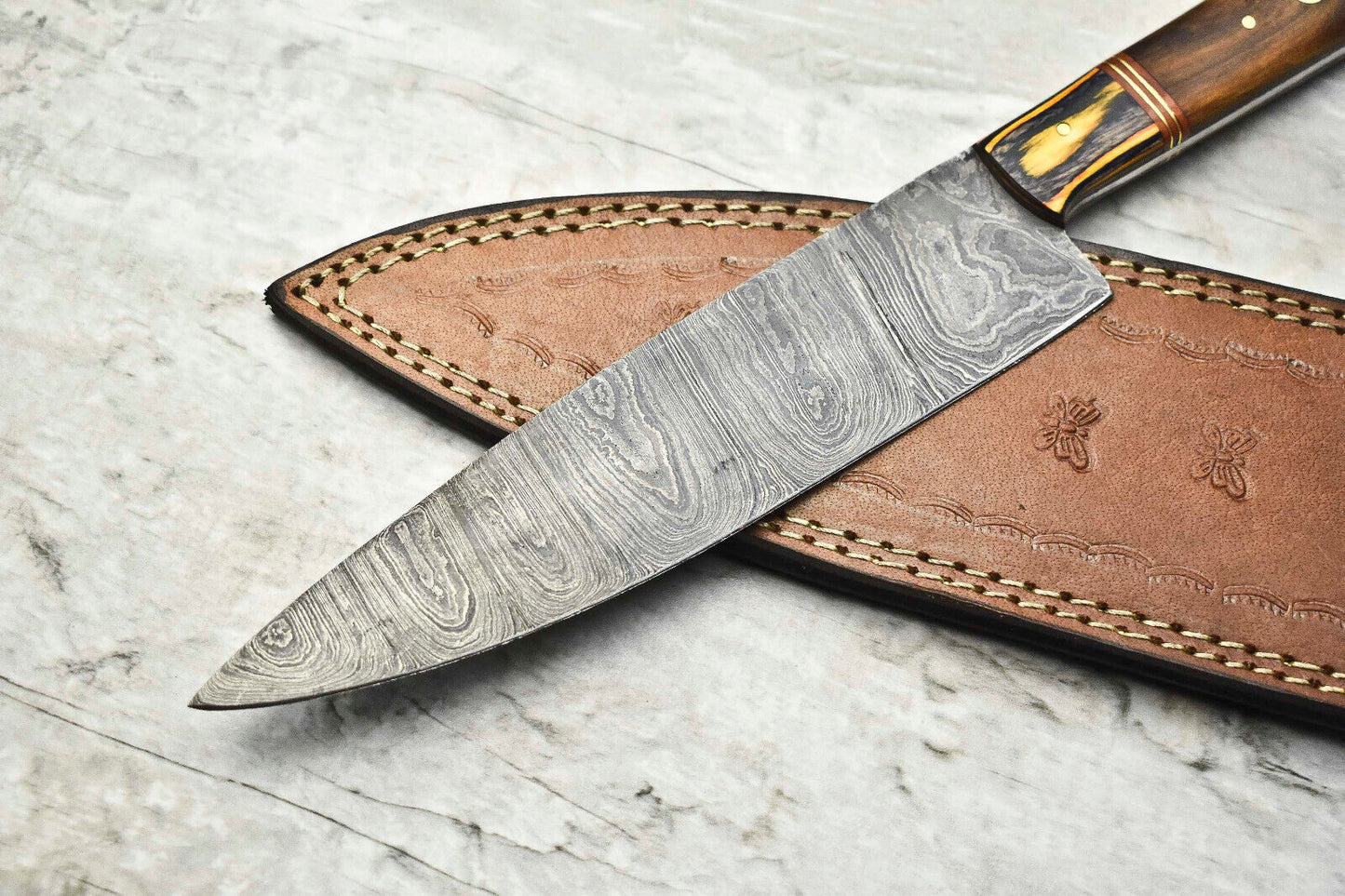 "Hand-Forged Damascus Steel Chef Knife – Full Tang Custom Sport Blade"