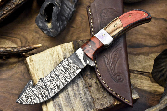 Forged Twist Damascus Skinner Knife with Gut Hook and Hardwood Handle – Handmade Hunting Knife with Sheath