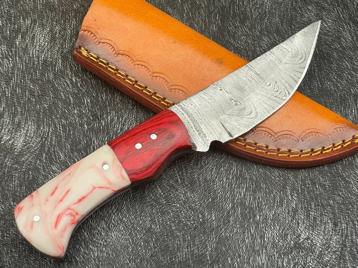 8 Inch Handmade Damascus Bowie Knife with Resin and Hardwood Handle