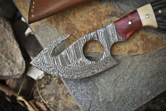 Twist Damascus Skinner Knife with Gut Hook – Bone and Wood Handle Hunting Knife