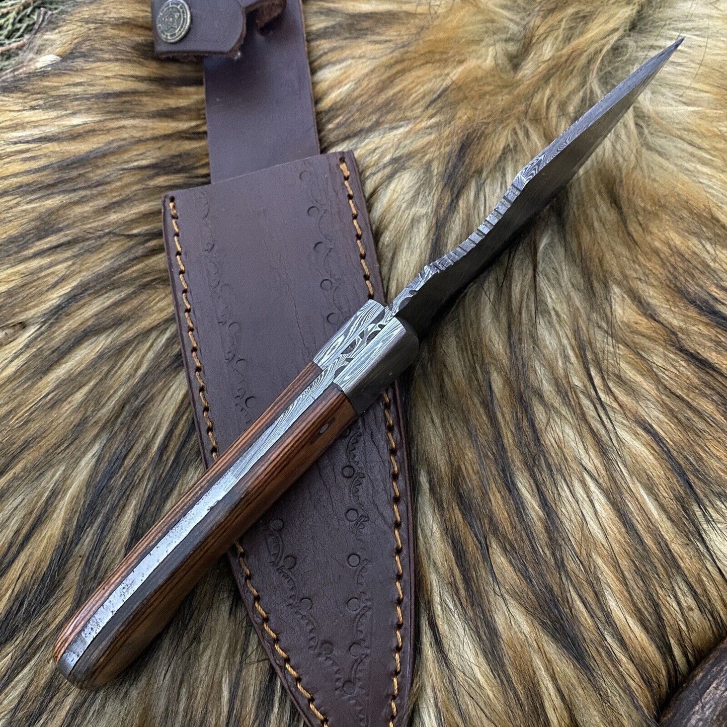 10.0 in Full Tang Damascus Skinner Knife Hand Forged Wood Handle Hunting Blade