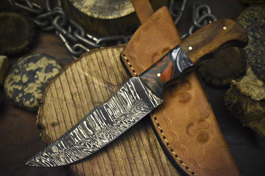 Handmade Damascus Skinner Knife Twist Pattern Walnut Wood Fishing Blade