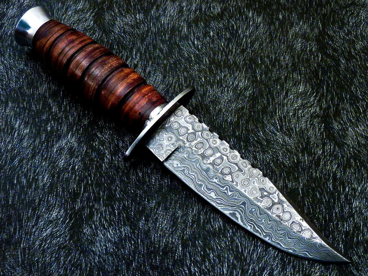 Damascus Steel Bowie Knife – 10 Inch Handmade Hunting Blade with Leather Handle