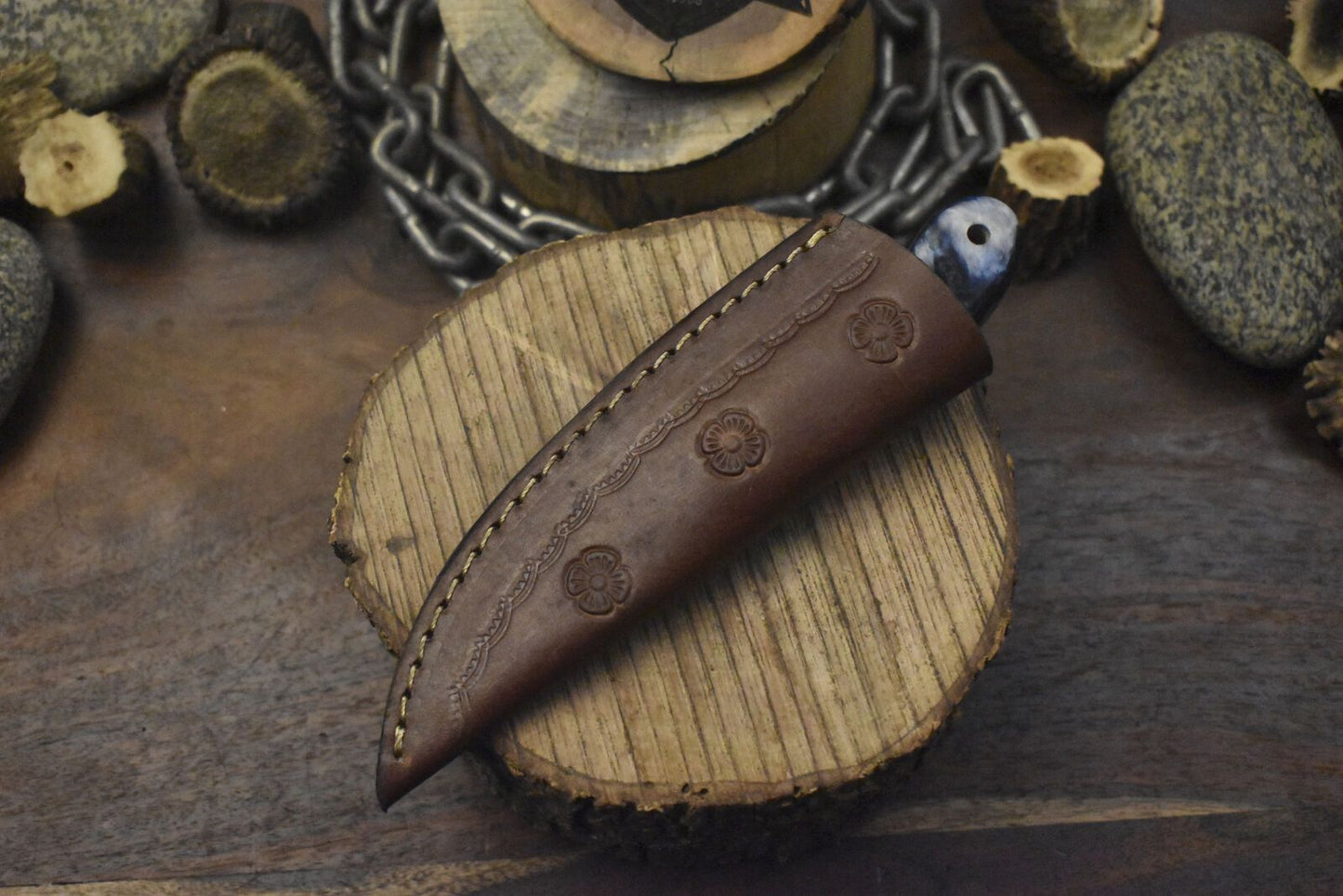 Tactical Bushcraft Skinner Knife Twist Damascus Micarta Handle EDC Tool