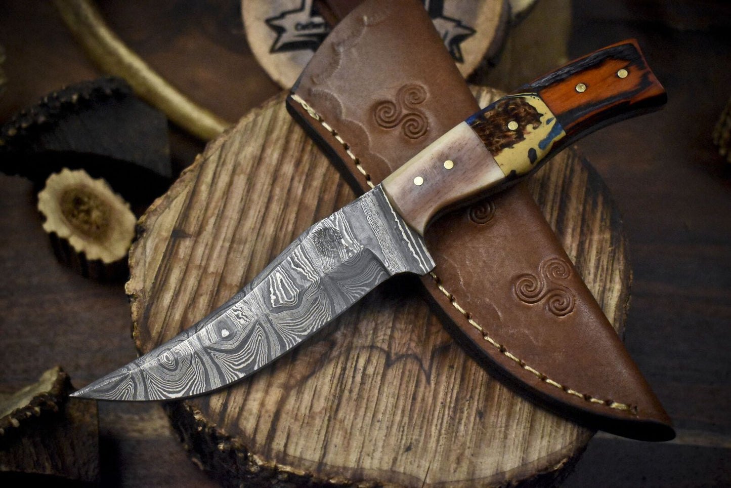 Twist Damascus Skinner Knife with Mixed Handle – 8" Hand Forged Hunting Blade Razor Sharp