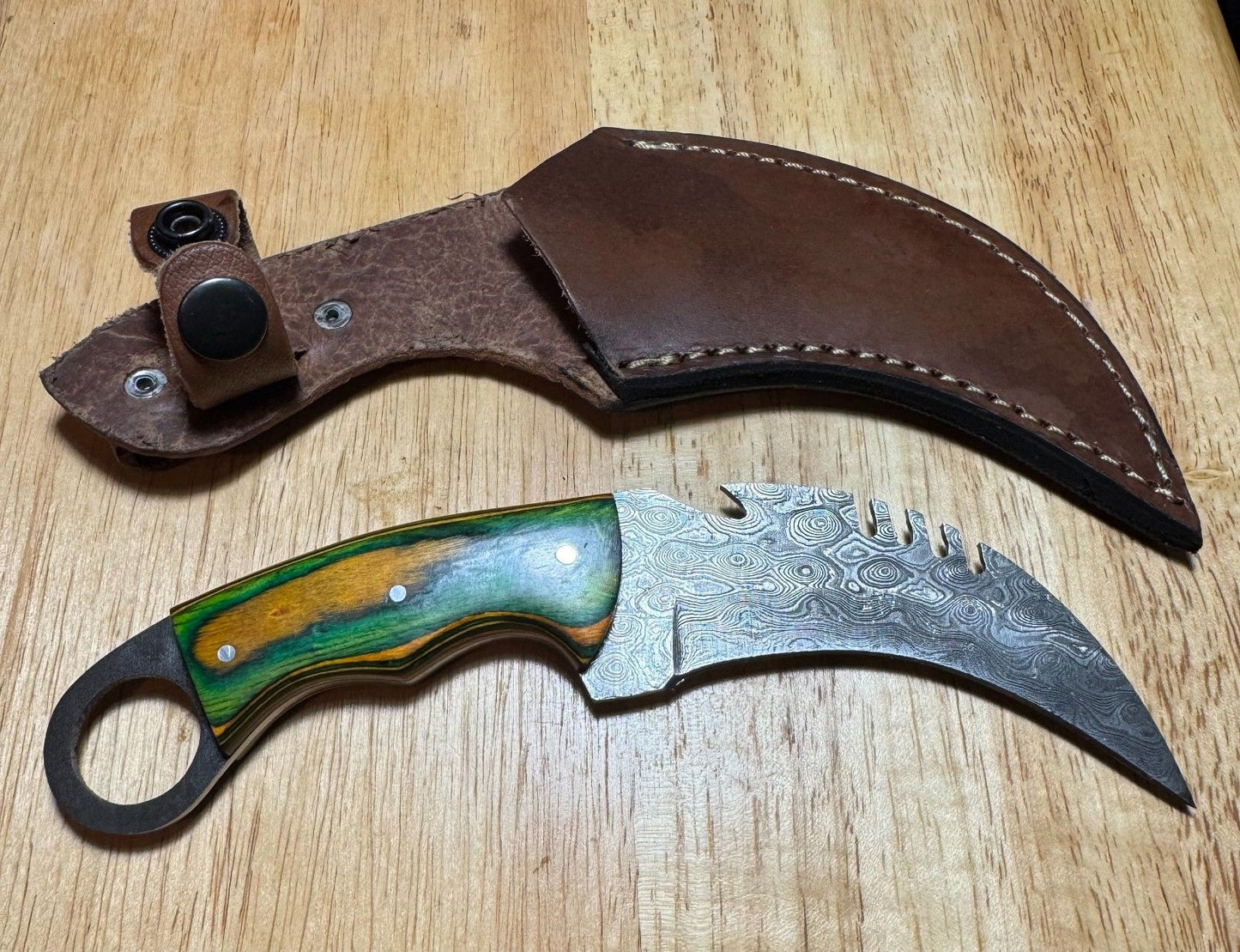 8" Handmade Damascus Karambit Knife Wood Handle and Karambit with Sheath