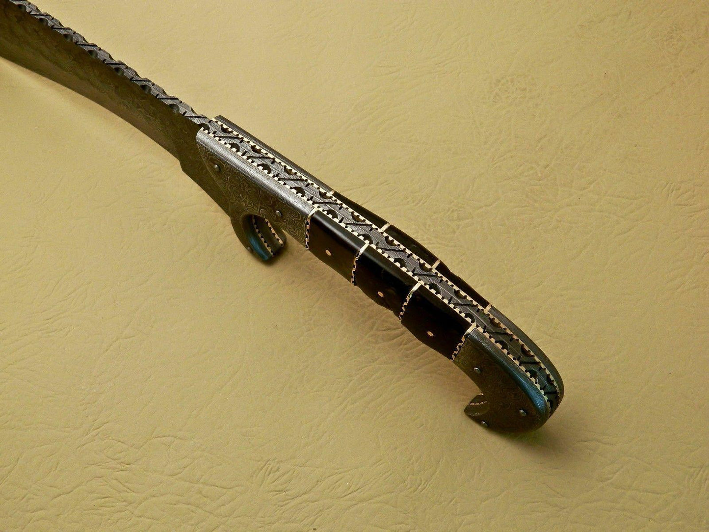 18" Hand-Forged Damascus Bowie Hunting Sword Knife – Ram Horn Handle