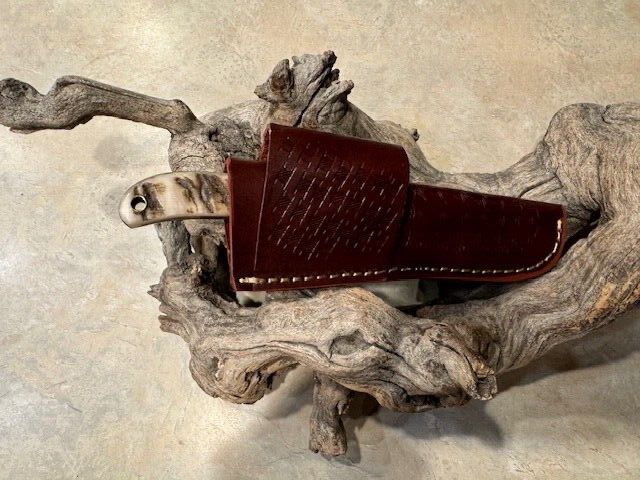 Hand Forged Damascus Steel Bull Cutter Knife Cowboy Bull Cutter Knife with Rams Horn Handle