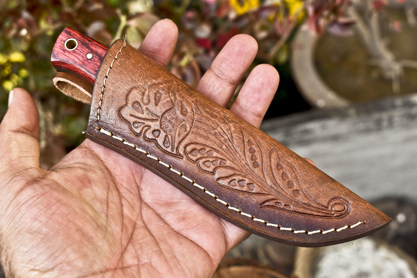 Limited Edition Damascus Skinner Hunting Knife with Hardwood Handle and Leather Sheath