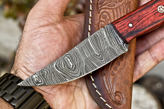 Limited Edition Damascus Skinner Hunting Knife with Hardwood Handle and Leather Sheath