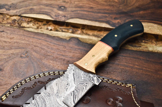 Rare Handmade Damascus Blade Camping Tracker Full Tang Knife with Leather Sheath