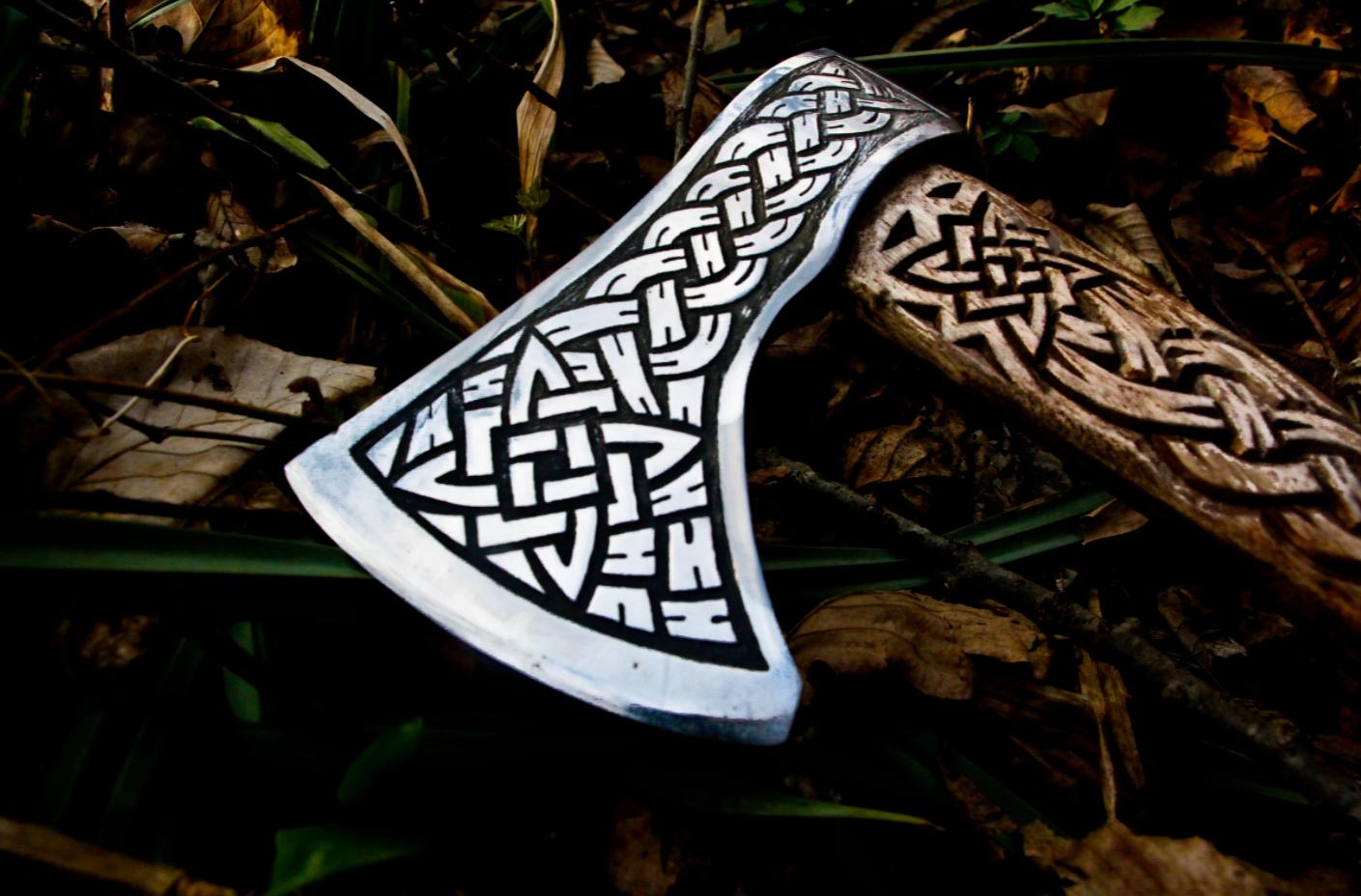 18 Inch Viking Engraved Hatchet Hand Forged High Carbon Steel Throwing Axe with Rosewood Handle and Leather Sheath