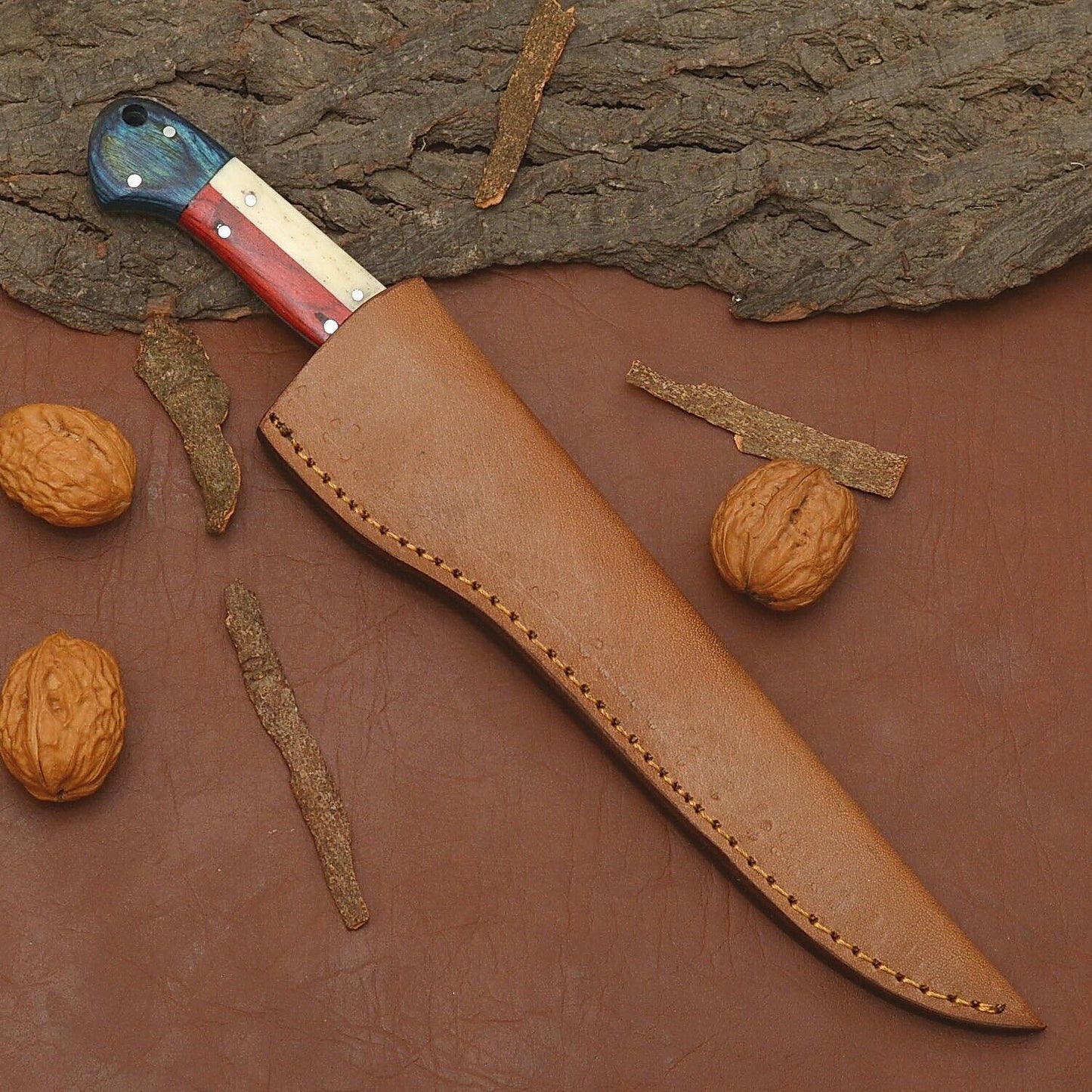 Handmade Damascus Steel Chef Knife – Kitchen Knife with Wood Handle & Leather Sheath