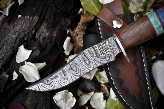 9.5 in Hunting Skinner Knife Twist Damascus Walnut Wood