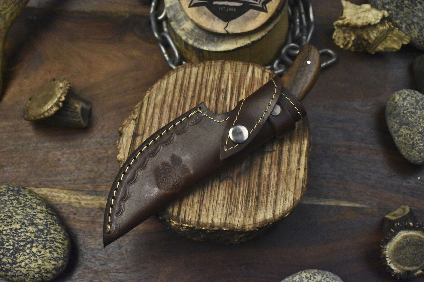 Custom Handmade Damascus Skinner Knife with Gut Hook – Twist Pattern Damascus Steel Skinner Hunting Knife Walnut Wood Handle & Sheath