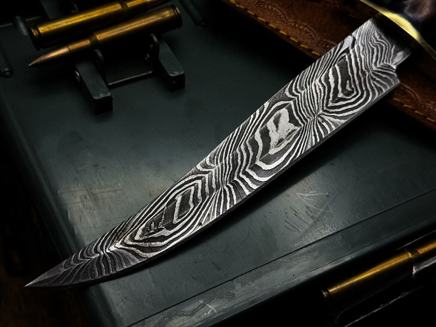 Handmade Damascus Steel Bowie Hunting Knife – Twist Hardwood Handle with Sheath | Heritage Forge