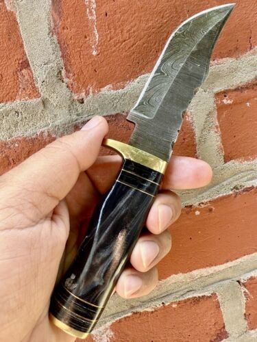 8" Handmade Damascus Steel EDC Hunting Knife – Fixed Blade Survival Skinning Outdoor Knife with Leather Sheath