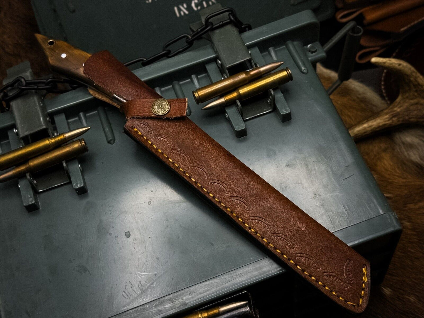 Premium Handmade Damascus Steel Bread Knife – Wood Handle & Leather Sheath