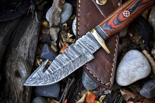 Twist Damascus Skinner Knife with Gut Hook Hardwood Handle – Tactical Hunting Blade