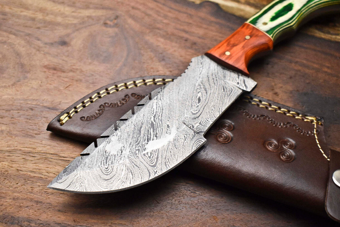 Rare Handmade Damascus Blade Camping Tracker Full Tang Knife