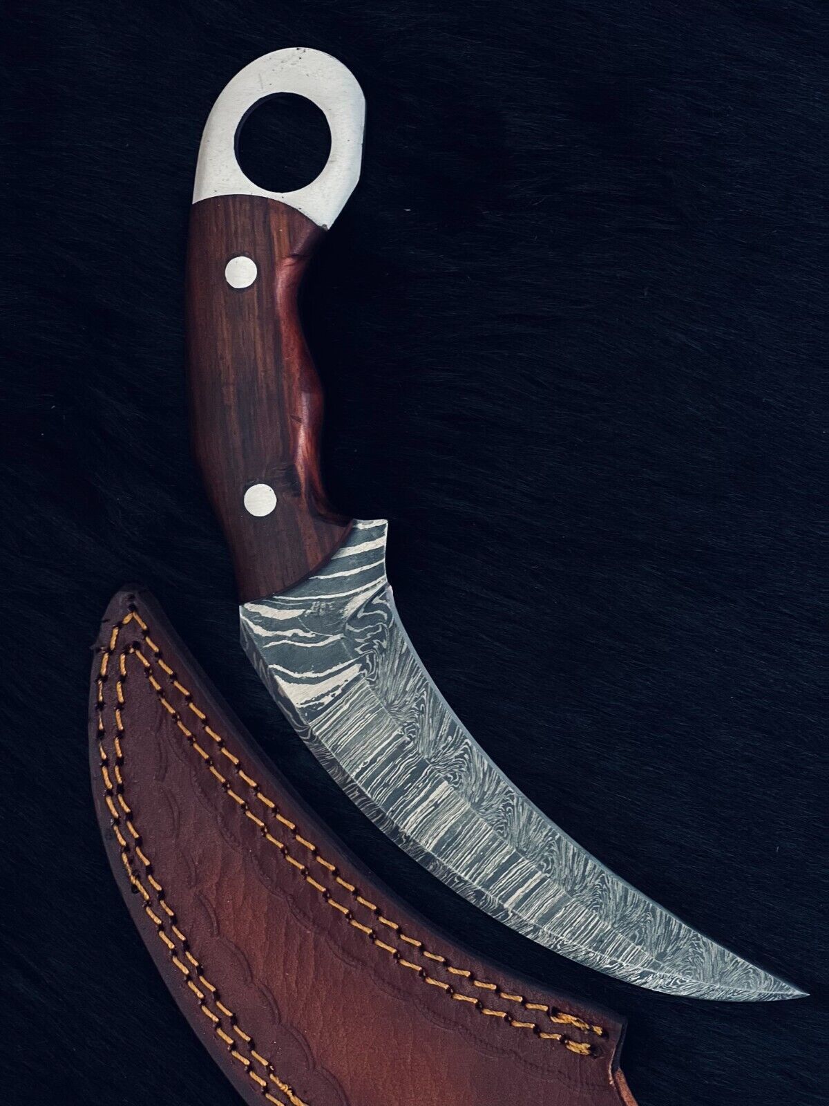 Heritage Forge 9.5 Inch Twist Damascus Steel Karambit Knife with Wood Handle