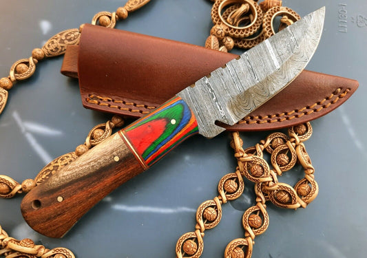 Custom Twist Damascus Skinner Knife with Wood Handle – 8 Inch Handmade Hunting and Bushcraft Blade with Sheath