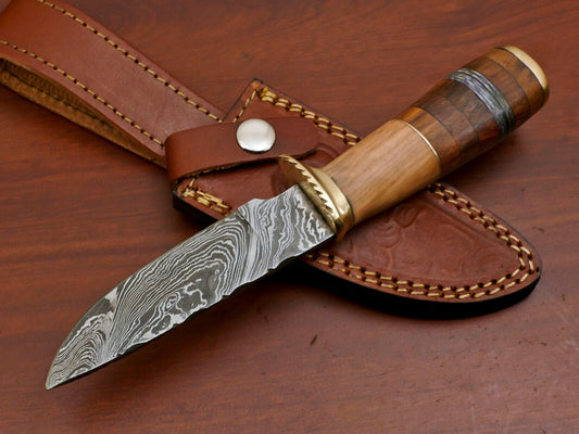 8.5" Handmade Damascus Hunting & Camping Knife – Brass Guard