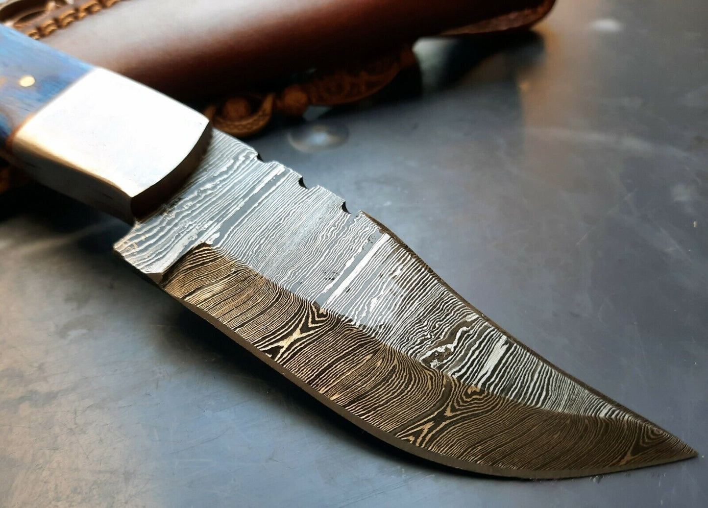 Custom Hand Forged Damascus Steel Hunting Bushcraft Knife with Wood Handle and Leather Sheath – 512 Layer Twisted Pattern Blade